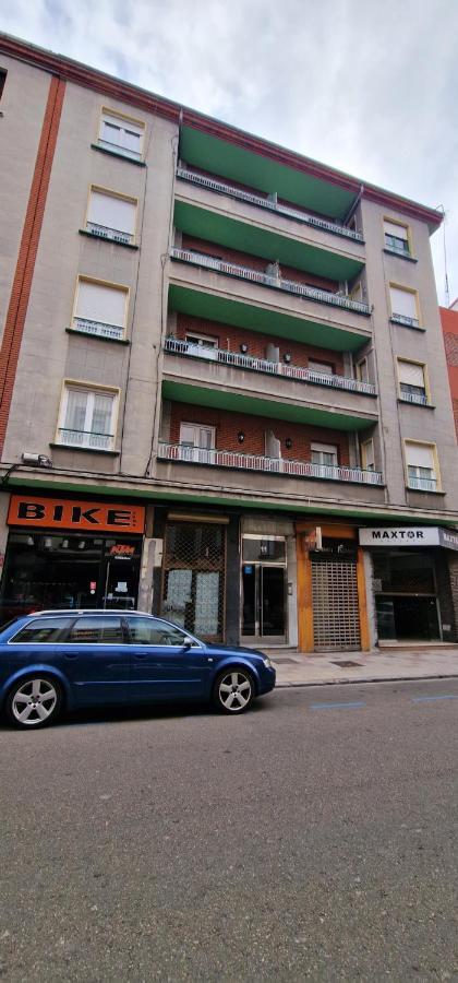 Casa Roman Sport Leon Bagian luar foto